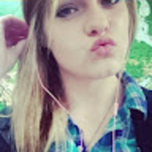 Meet your Posher, Roxi